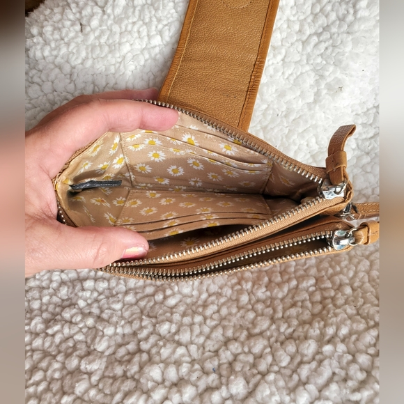 Brighton Tan Patent Leather Cutout Print Wristlet Wallet - Picture 12 of 14